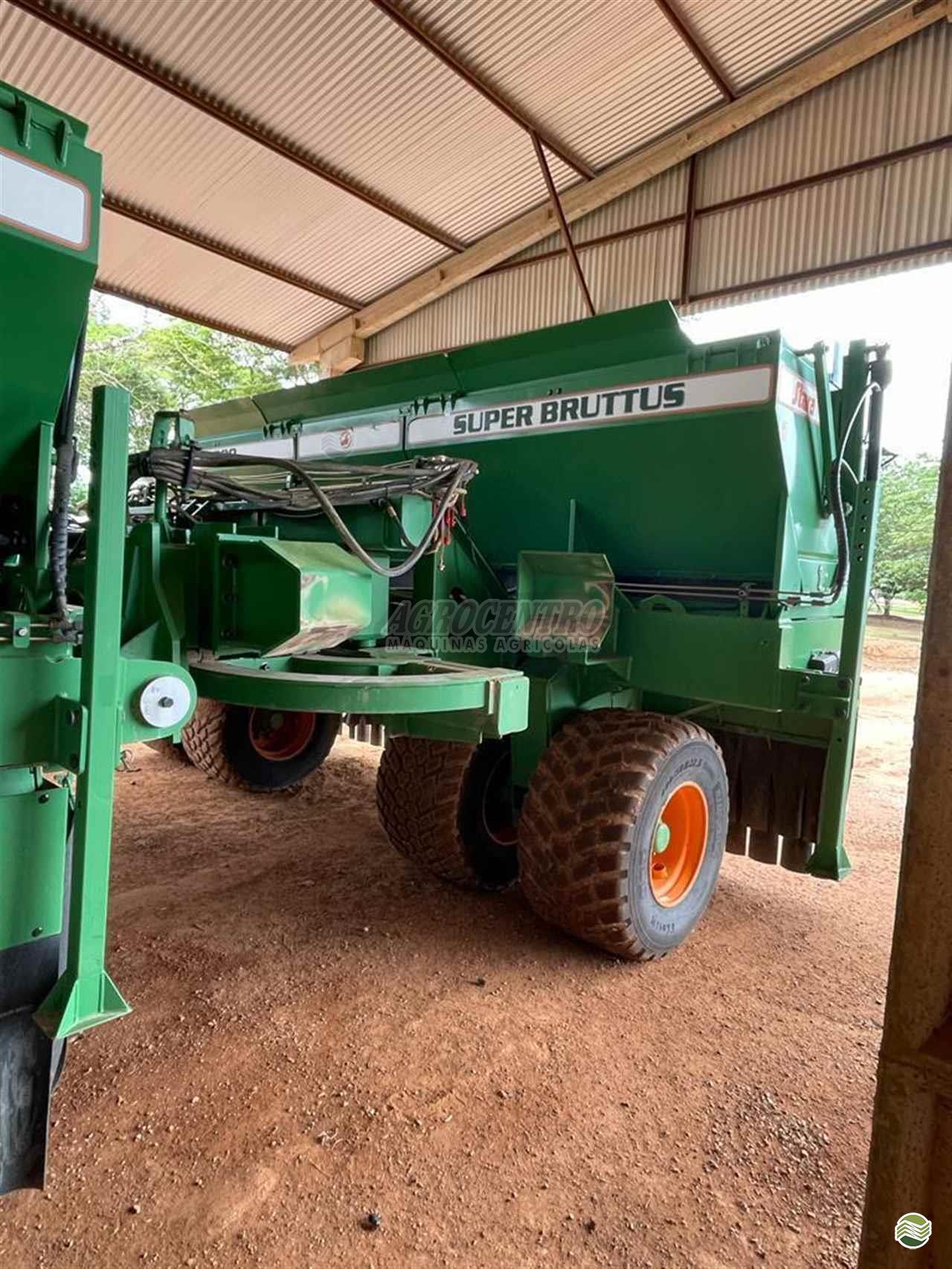 IMPLEMENTOS AGRICOLAS DISTRIBUIDOR SUPER BRUTTUS 30.000 Agrocentro Máquinas Agrícolas - Mahindra NOVA MUTUM MATO GROSSO MT